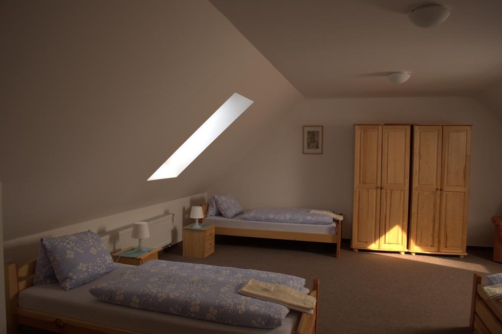 Hostinec Vo Visnovom Stara Tura Exterior photo